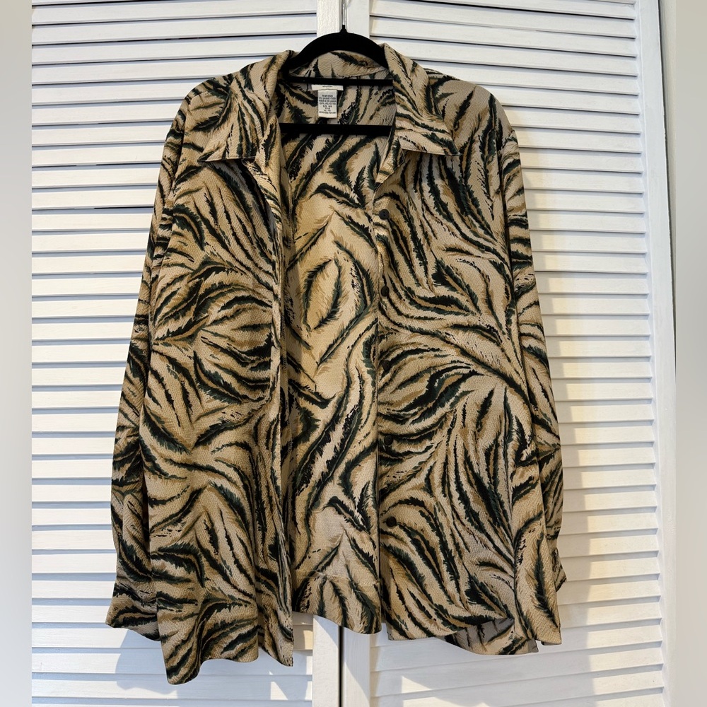 Printed Button Up